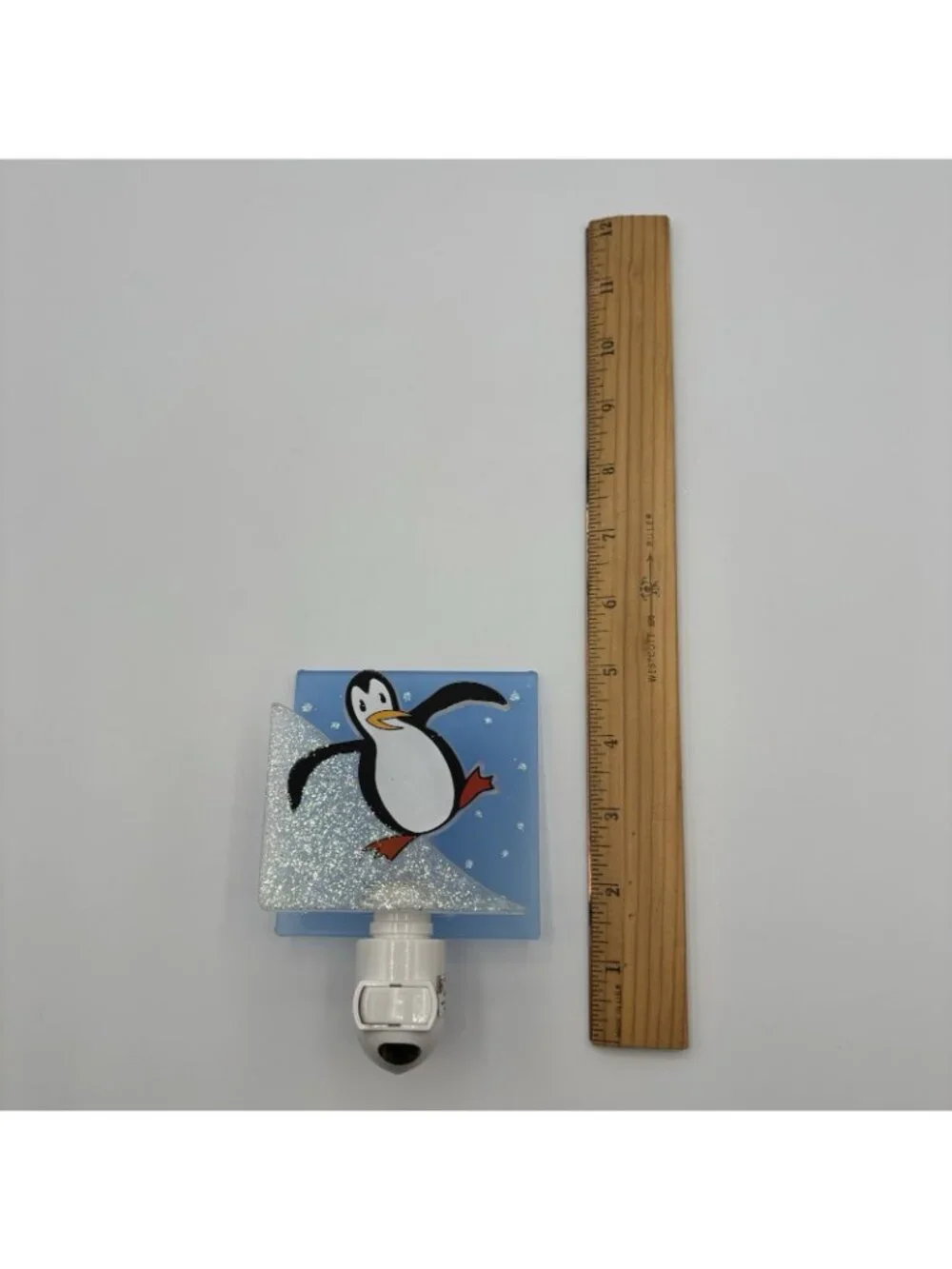 Penguin Sliding on Ice Night Light Glitter Acrylic Child Kid Bedroom Novelty